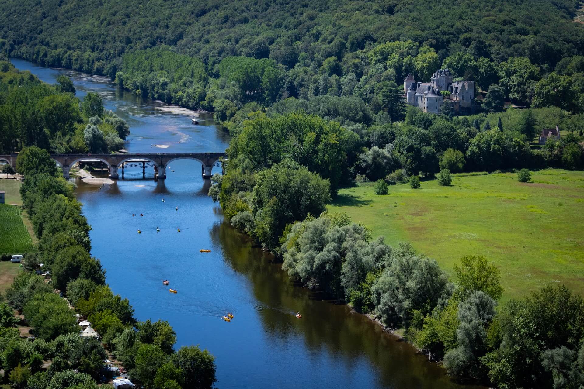 Renforcer le Leadership par le Team Building en Dordogne